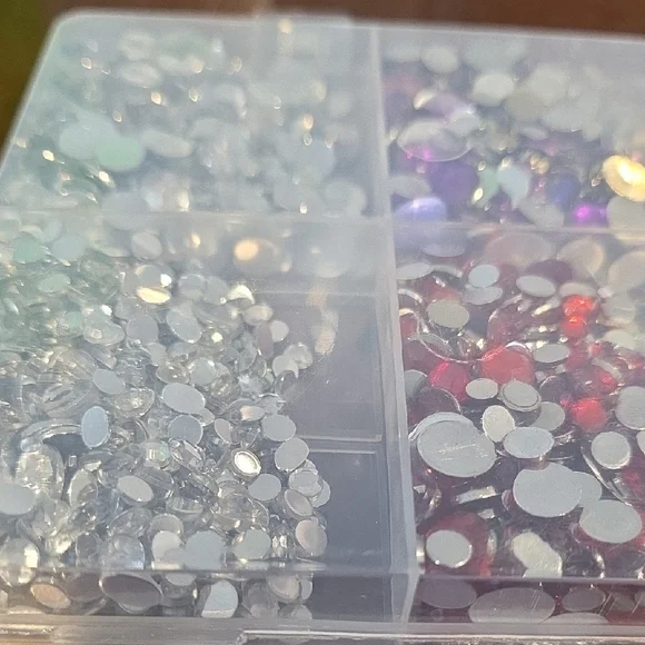 (J61) Multi-Color Rhinestone Set - Picture 3 of 6